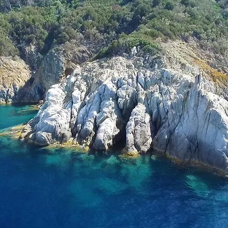 Casa vacanze Casa La Nave Enfola - Argonautivacanze *